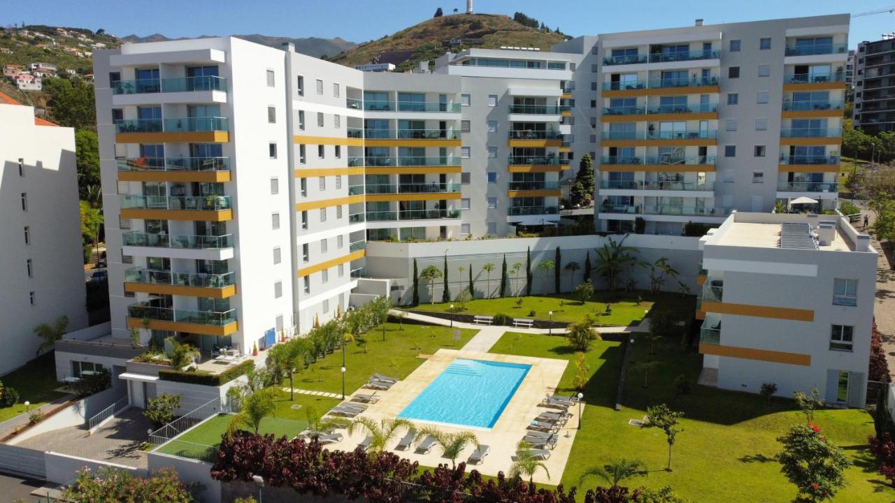 Rainbow Apartment By Lovelystay Funchal Dış mekan fotoğraf